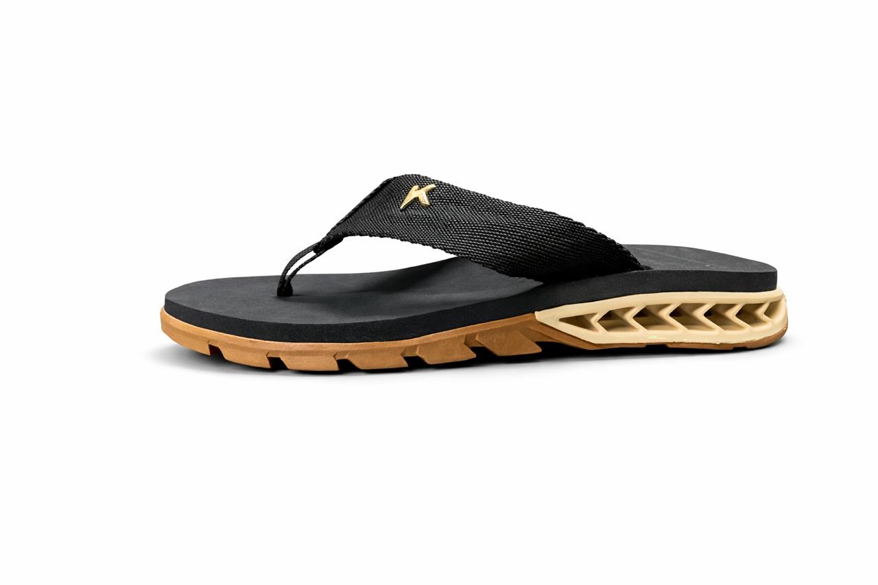 Chinelo Sandália Kenner Preto / Caramelo