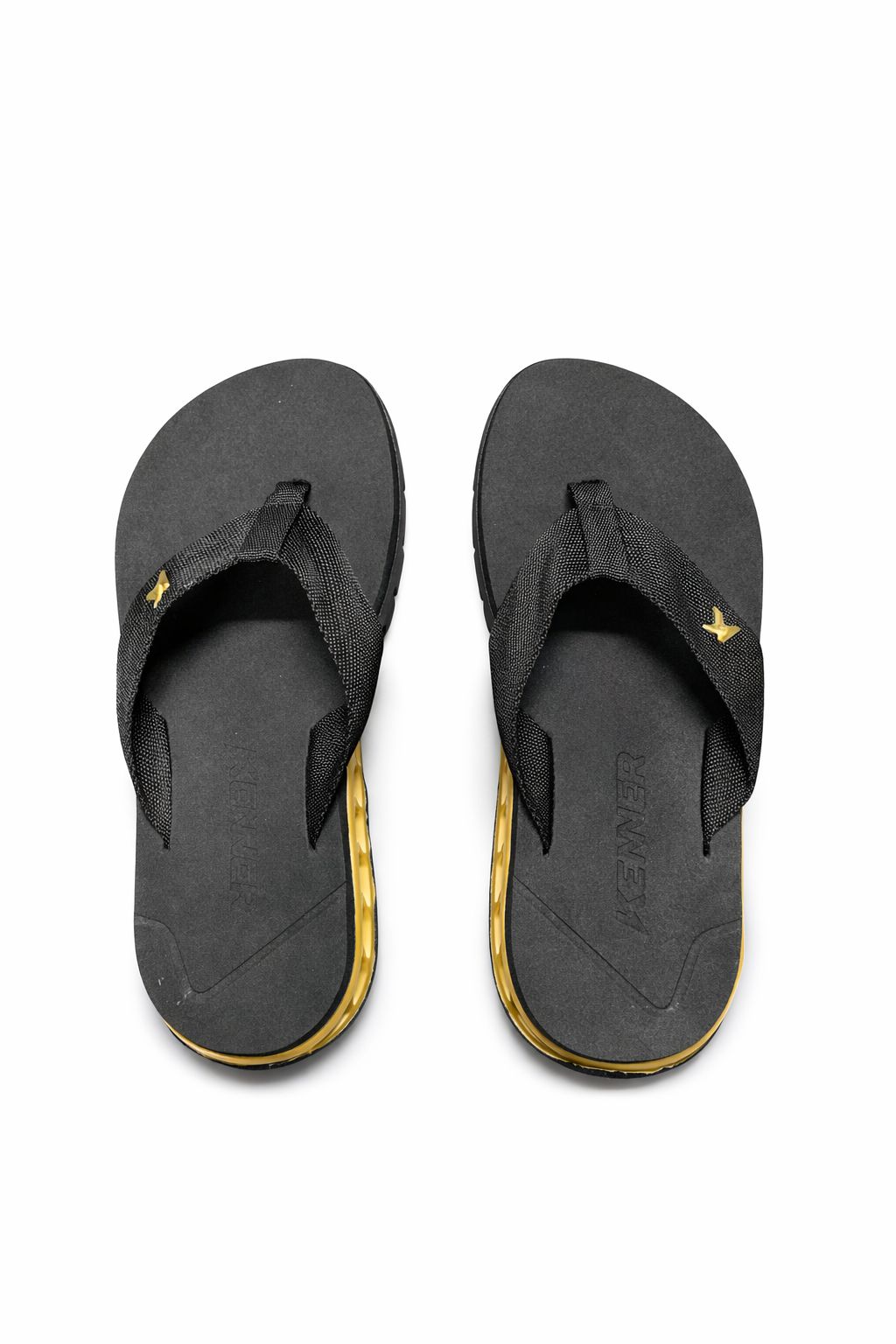 Chinelo Sandália Kenner Preto / Dourado