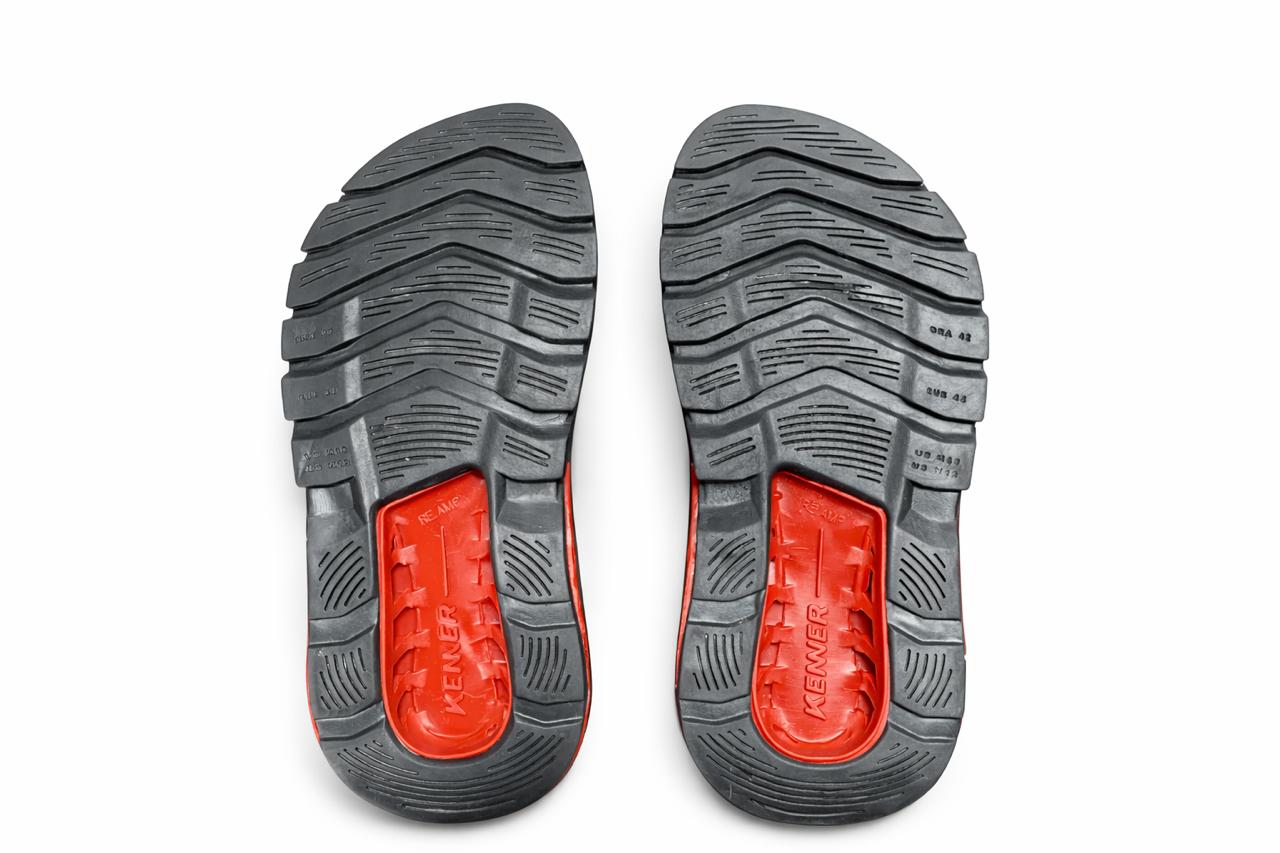 Chinelo Sandália Kenner Preto / Vermelho