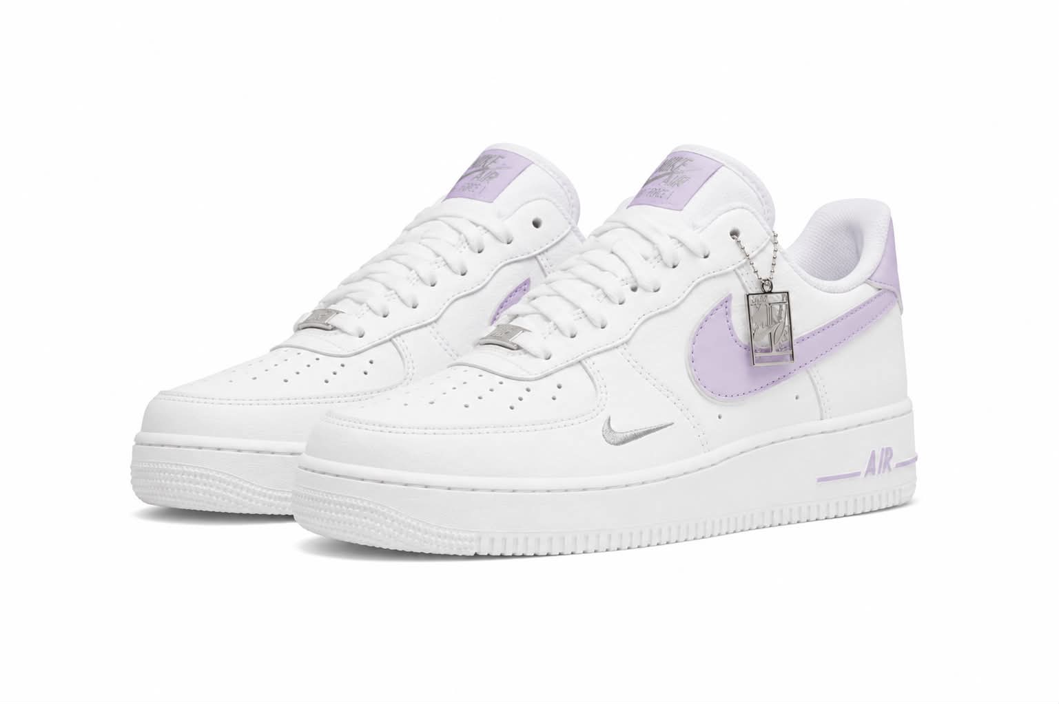 Nike Air Force Cordinha Branco Lilas