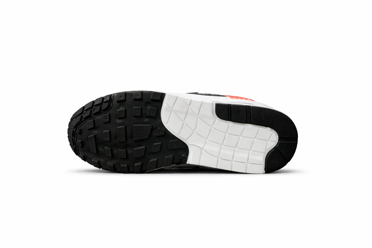 Nike Just Branco Preto