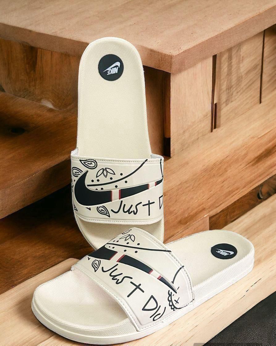 Slide Nike Bege Preta